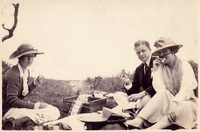 Picnicking with Friends. Franklin D. Roosevelt Library, npx 67-120.
