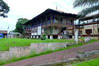 Contemporary photograph of courthouse, Mbanza Ngungu