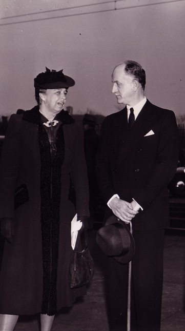 Eleanor Roosevelt and Sumner Welles. Welles's power in Washington was significantly enhanced by his close bond with the First Lady. Franklin D. Roosevelt Library.