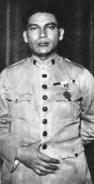 The recently promoted Colonel Batista. The photo dates from shortly after September 4, 1933. Batista has only the colonel's stars and one medal on his uniform.